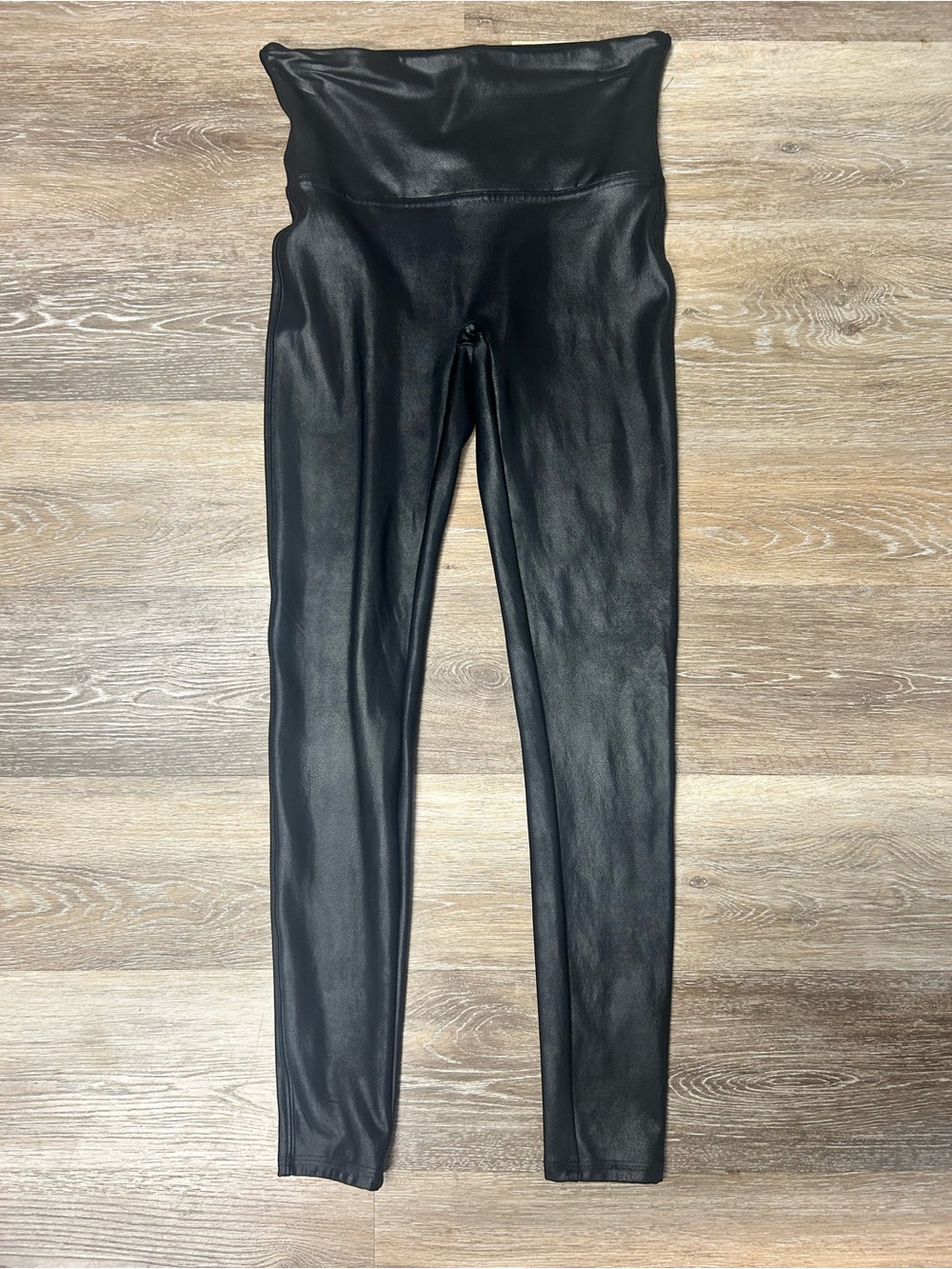Spanx Women’s Large Black Shiny Leggings